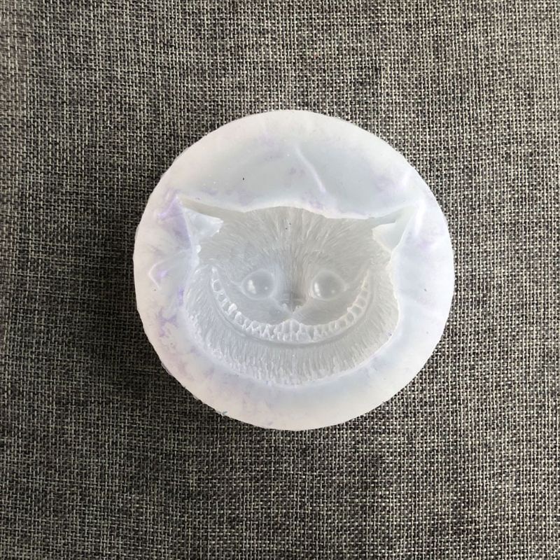 Khuôn Làm Bánh Bằng Gốm Sứ Mềm Hình Đầu Lâu Độc Đáo