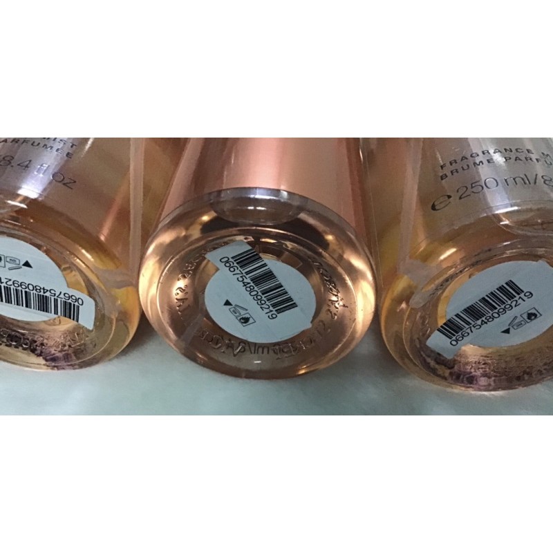 🌸Có sẵn-Xịt thơm toàn thân Victoria's Secret Romance Amber | BigBuy360 - bigbuy360.vn