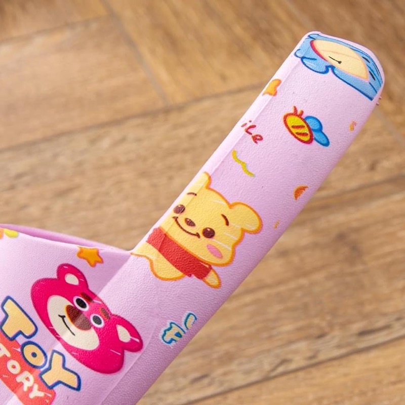 Dép đúc cao su gấu Pooh