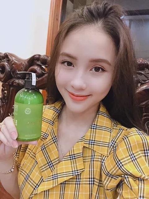 Dầu Xả Dừa Hương Hoa Cúc ViJully 280ml, GIúp phục hồi tóc, suông mượt, vào nếp