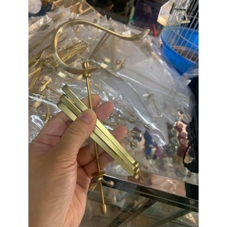 móc khuyên, đất giả tùng