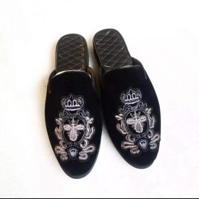 Sục thêu ong trắngg | BigBuy360 - bigbuy360.vn