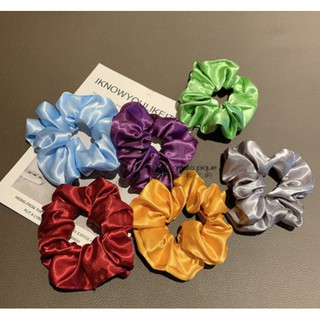 Dây Cột Tóc, Dây Buộc Tóc Vải Scrunchies Hàn Quốc Chất Liệu Vải Trơn Bóng Loại Đẹp Hot Trend