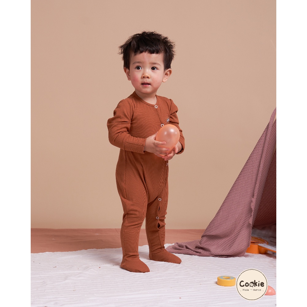 Bộ Bodysuit Dài Tay Cài Chéo Liền Tất Cho Bé Từ Sơ Sinh Đến 12 Tháng