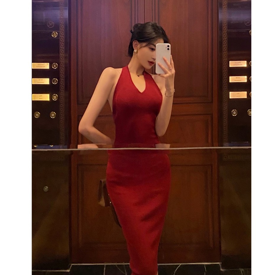 Đầm len body cổ yếm 2 màu ulzzang sexy - u.w
