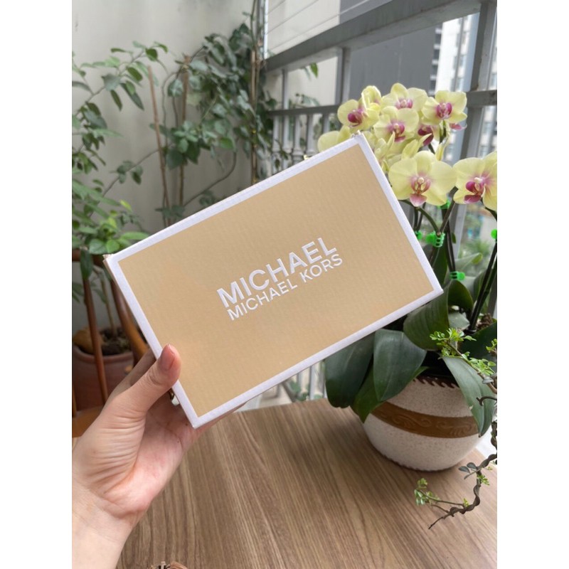 Sandal MK fullbox xuất dư xịn