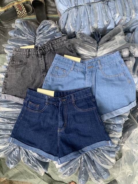 Shorts bò trơn gấp gấu | BigBuy360 - bigbuy360.vn