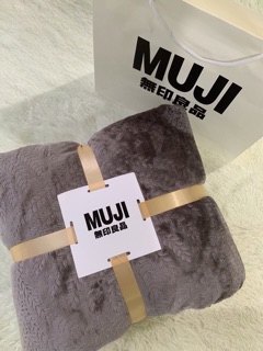Chăn tuyết Muji ép hoa