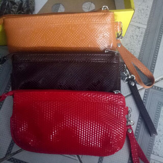 Ví da cầm tay 35000