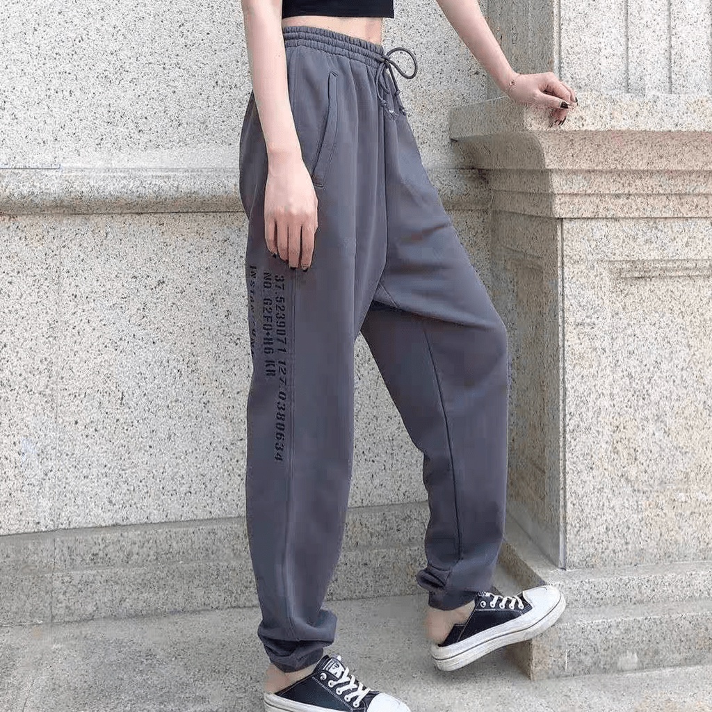 Bộ áo nỉ tay dài + quần dài màu xám phong cách Lisa trong nhóm Blackpink | BigBuy360 - bigbuy360.vn