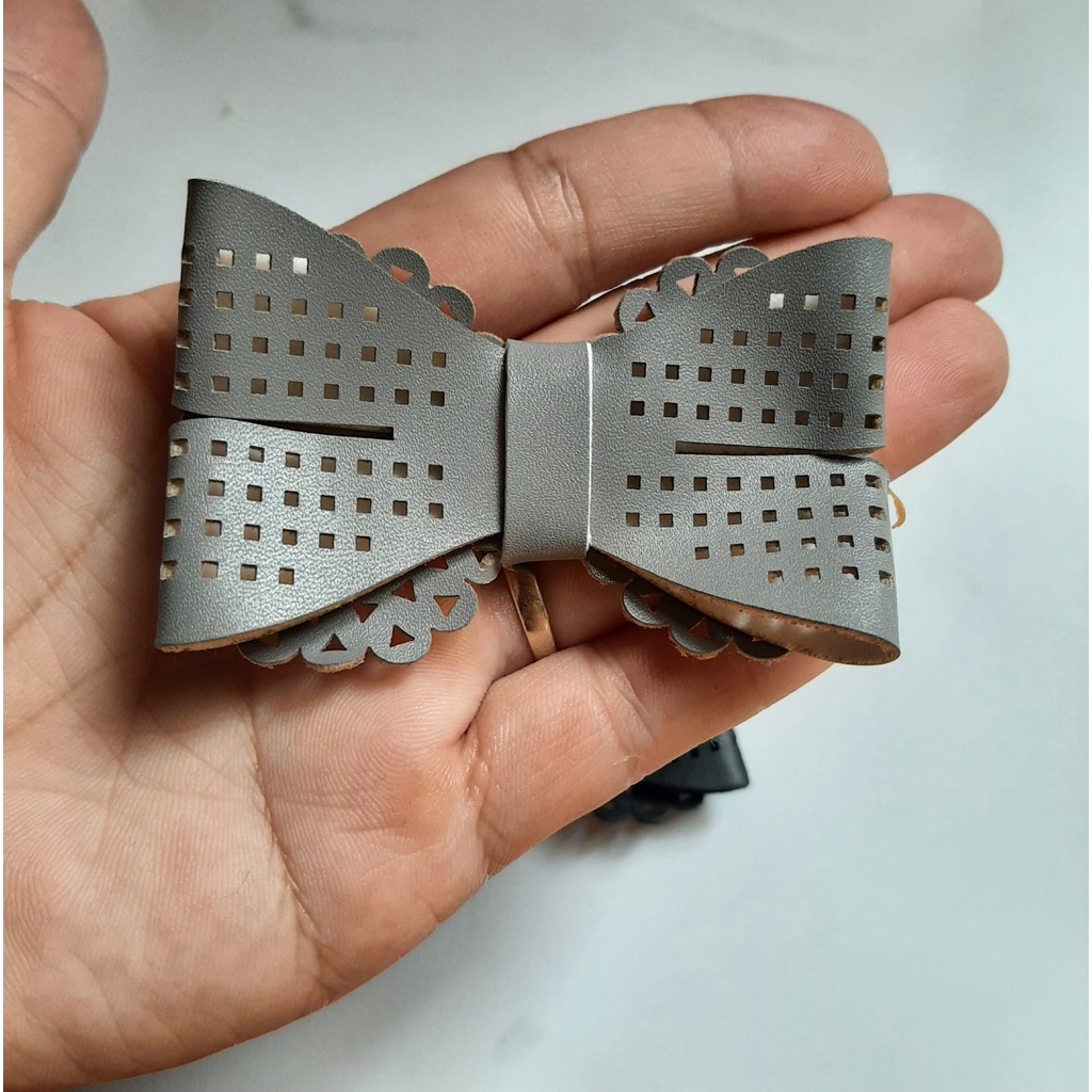 nơ trang trí đính áo, váy cho mẹ và bé .,đính nón, kẹp tóc...5,5k/ chiếc