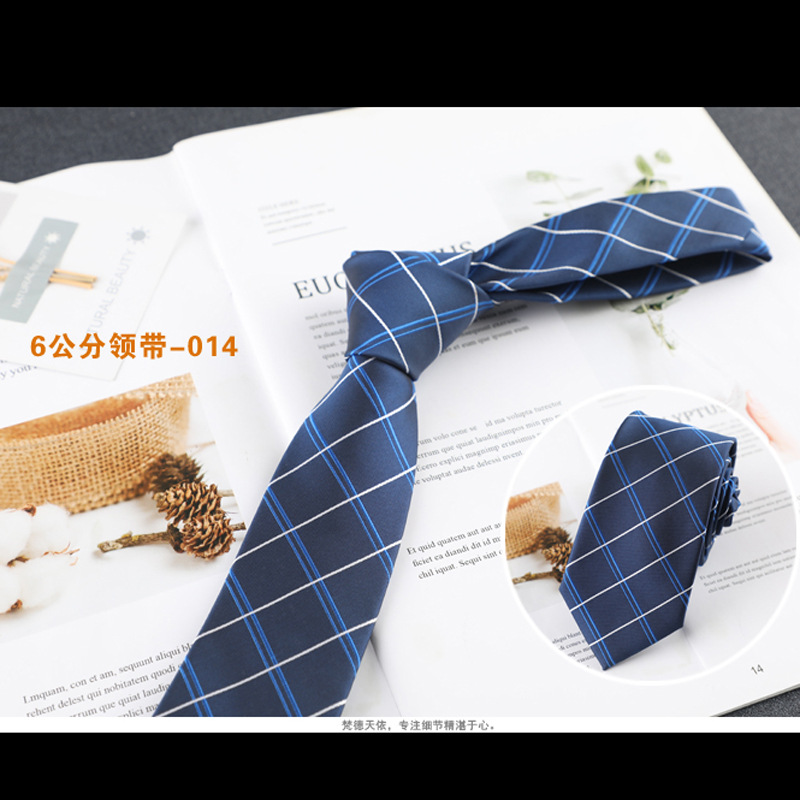 Cà vạt hoạ tiết hoa thời trang lịch lãm dành cho nam