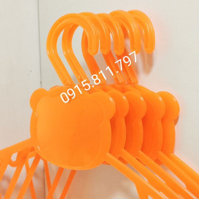 Móc treo bộ trẻ em - combo 10 móc bộ in hình mặt gấu màu cam siêu xinh,size sơ sinh tới 3 tuổi,đầu móc xoay 360 độ