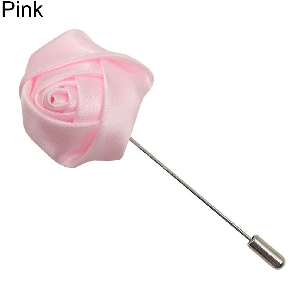 Trâm cài áo hình hoa hồng gắn vest tuxedo cho tiệc cưới