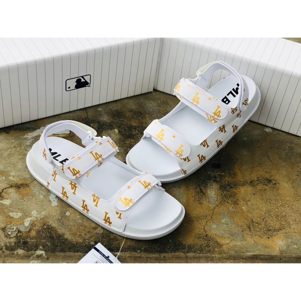 Giày Sandal 𝐌𝐋𝐁 ❤️FREESHIP + Hộp + Lùi 1 size❤️ xăng đan mlb LA thể thao nam nữ - đế api bền và bám tốt- màu xanh