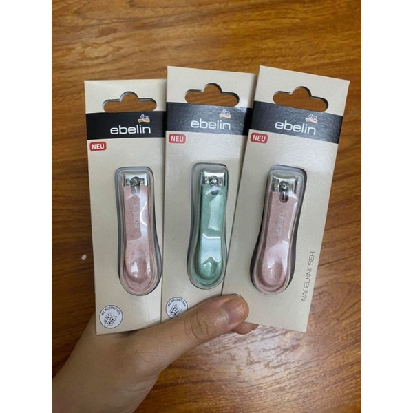 Hàng Đức Cắt móng tay Ebelin cho cả gia đình