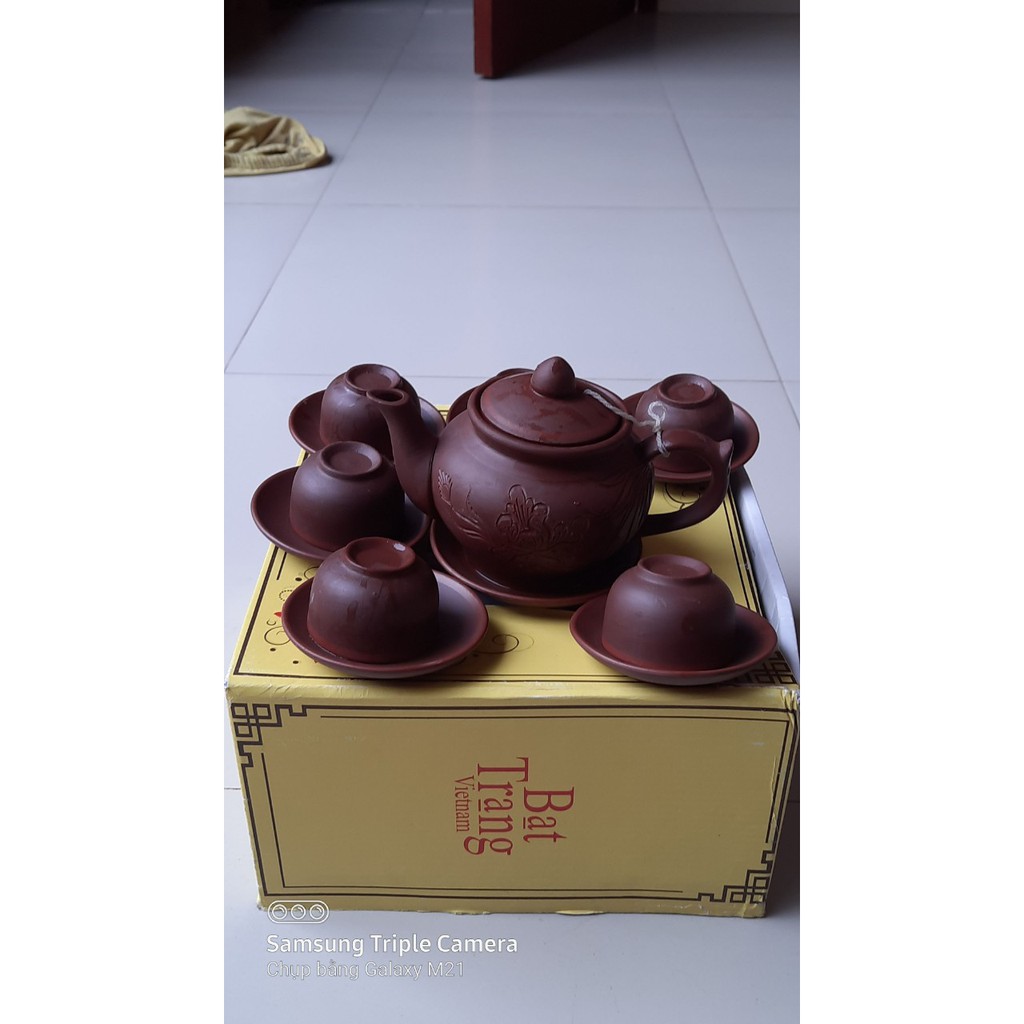 Bộ ấm chén trà bát tràng kèm đĩa sang trọng