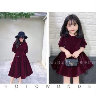 Váy xoè nhung đỏ