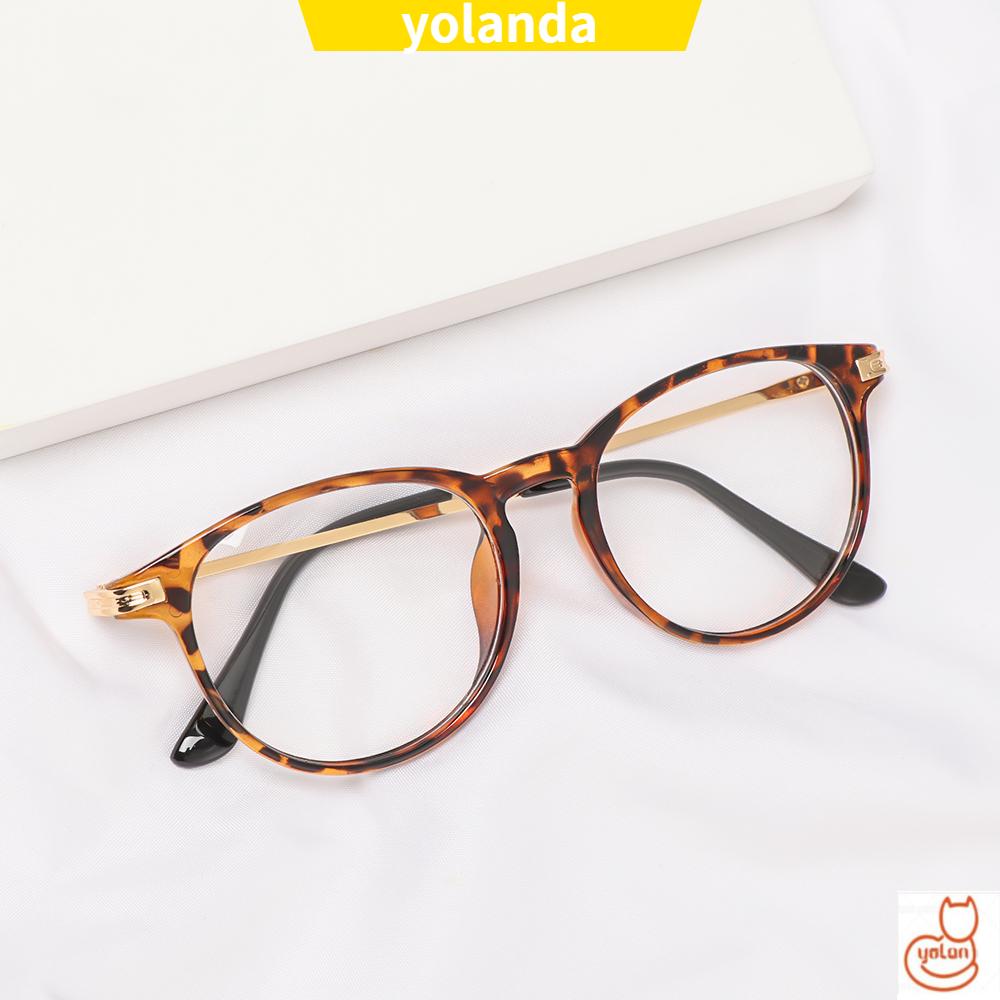 Mắt kính gọng tròn bằng kim loại phong cách vintage