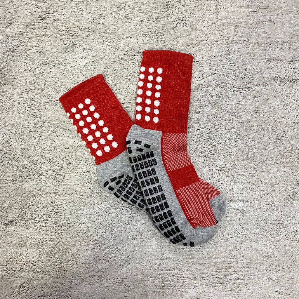 Tất đá bóng chống trượt trơn nam nữ ngắn