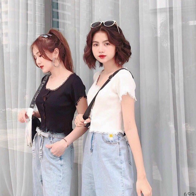 Áo Croptop cổ vuông, viền ren form ôm cực đẹp🍓🍓📸có hình thật tự chụp📸Ôm dáng vải mềm | BigBuy360 - bigbuy360.vn