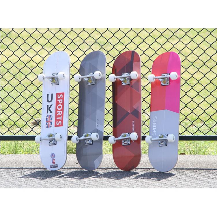 Ván trượt skateboard thể thao cao cấp bánh xe có đèn led tư phát sáng