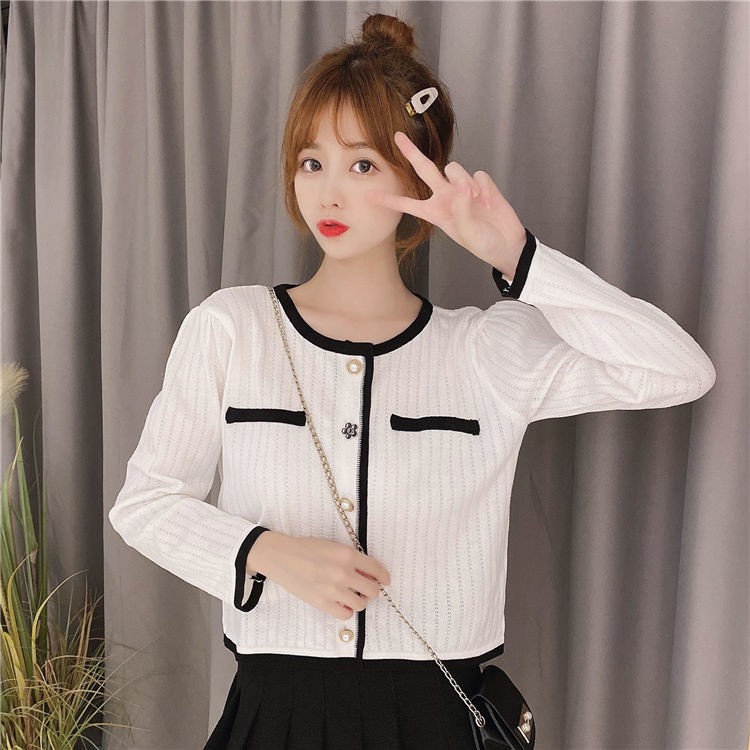 Áo khoác Cardigan dệt kim dành cho nữ Mùa thu Ice Silk mỏng ngắn bên ngoài Cổ tròn một ngực trên
