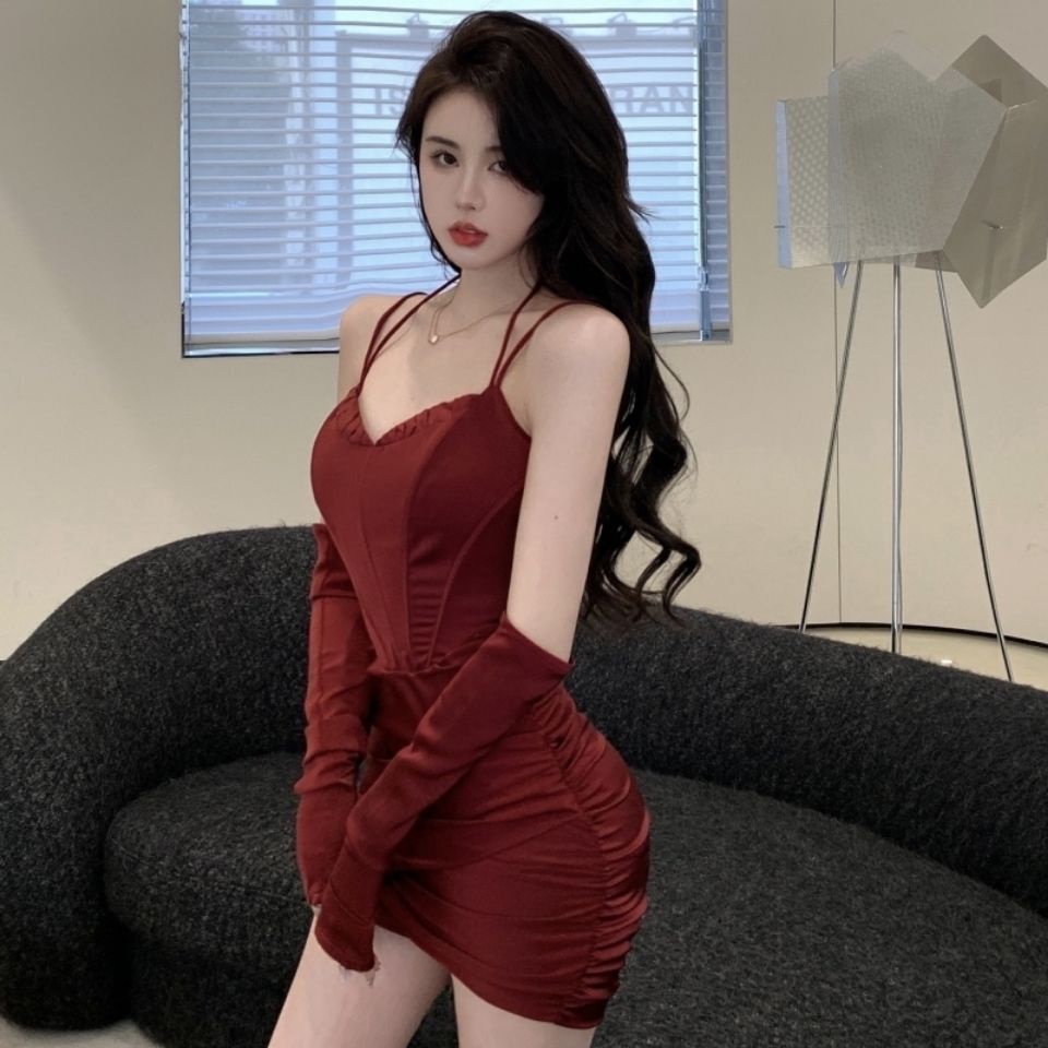 Đầm Ngắn Hai Dây Màu Đỏ Rượu Thời Trang Mùa Xuân Mới 2022