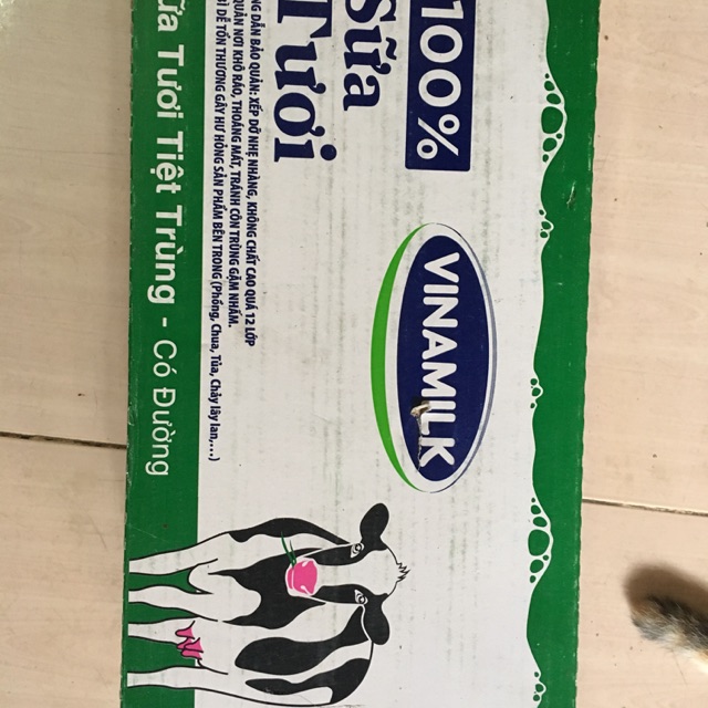 Thùng sữa Vinamilk lốc 180ml