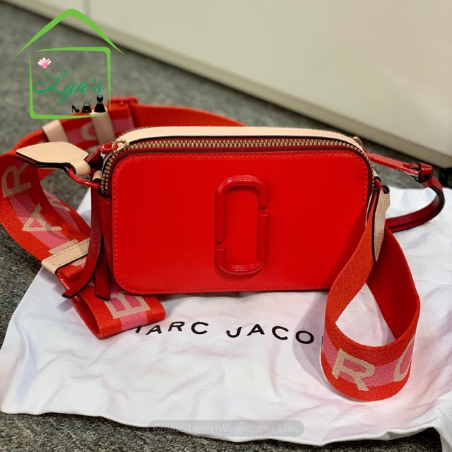 Túi Marc Jacobs Snapshot đỏ cam phối dây chữ Marc Jacobs mẫu cũ sót 1 xả kho