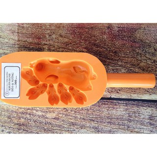 Khuôn Trung Thu gõ 300g Vĩnh Trường 6 heo