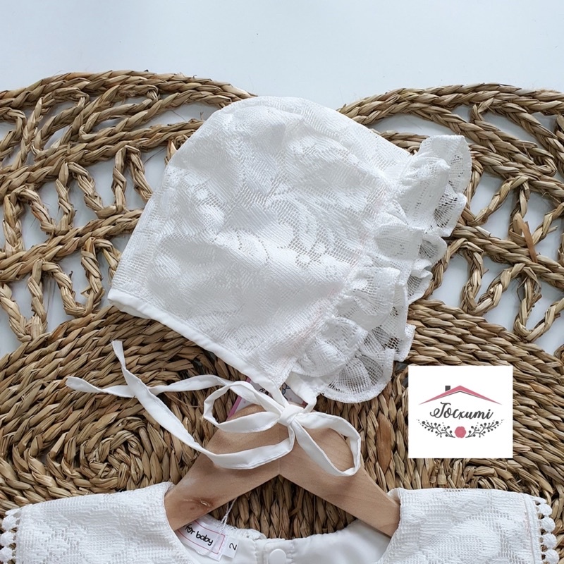 Body váy ren trắng cổ vuông viền ren bi cao cấp - Tocxumi