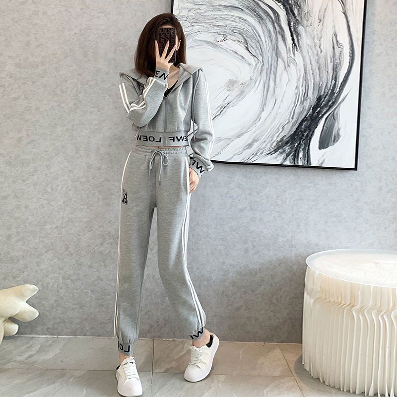 Bộ Đồ Thể Thao Có Mũ Trùm Thêu Chữ Phong Cách Thời Trang Mùa Thu 2022 Mới