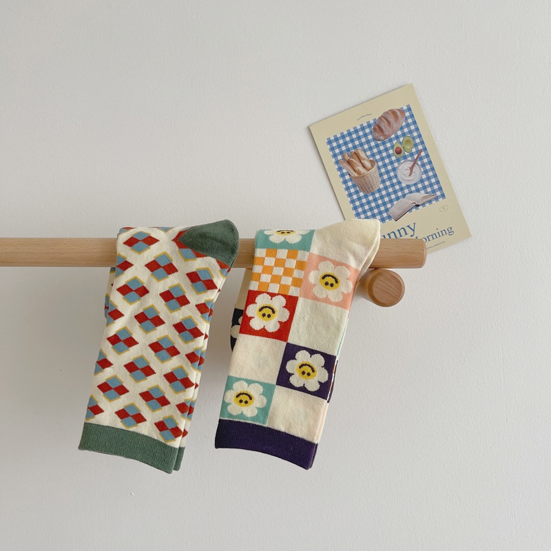 Tất vải cotton mềm thoáng khí in họa tiết hoạt hình thời trang Hàn Quốc cho nữ