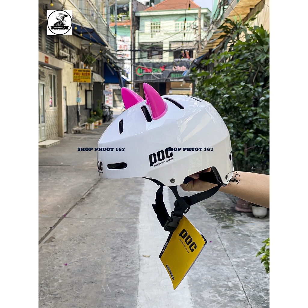 NÓN THỂ THAO POC P05 MÀU TRẮNG BÓNG GẮN TAI MÈO HỒNG CỰC KUTE
