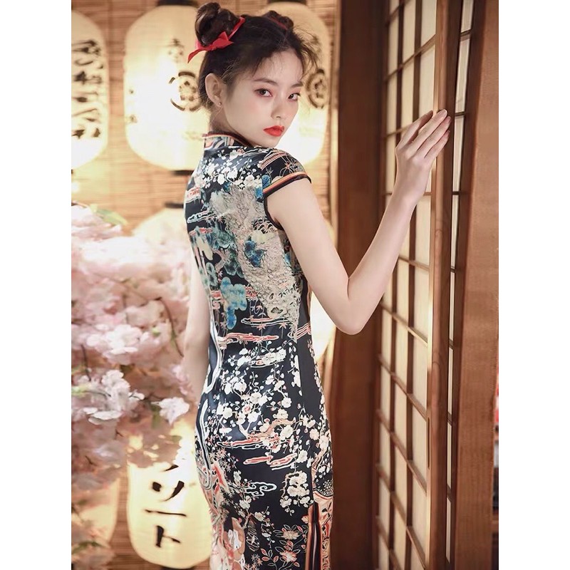 Sườn xám hoạ tiết