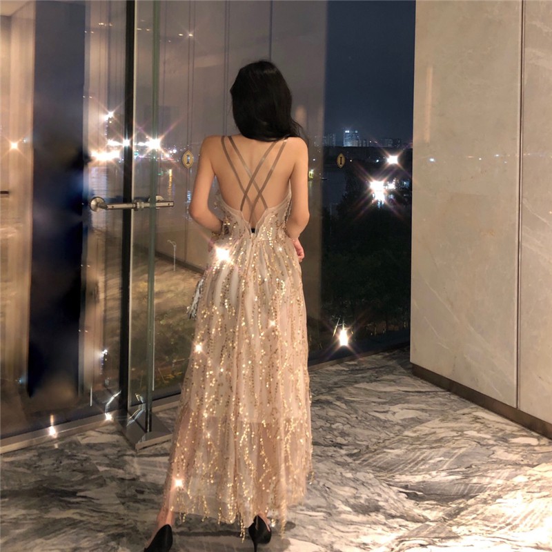 Đầm công chúa  đính kim sa hở lưng đan dây  tặng kèm miếng dán ngực