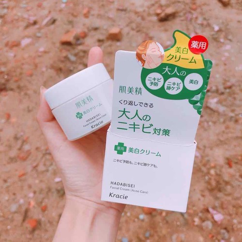 Kem dưỡng da trị mụn Kracie Hadabisei Facial Cream 50g