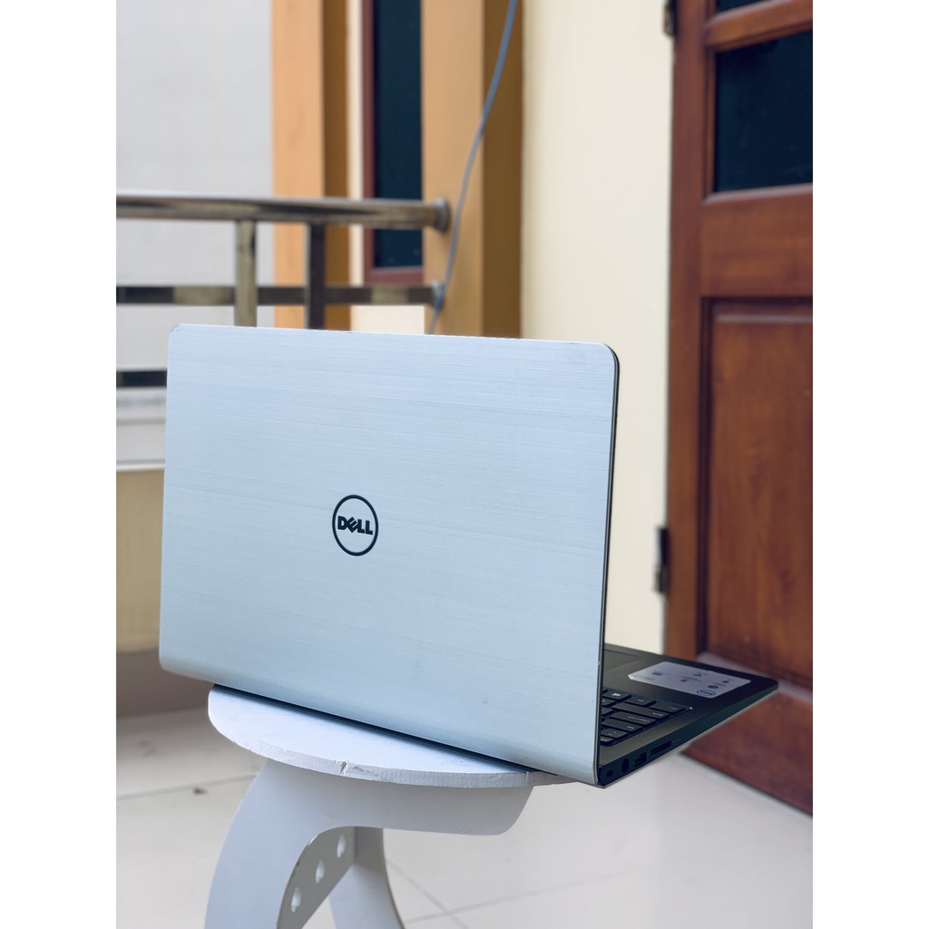 Laptop mỏng nhẹ DELL Inspiron N5547 15.6'' Core I5 2.40GHz 4G 120G SSD [màu bạc] | BigBuy360 - bigbuy360.vn