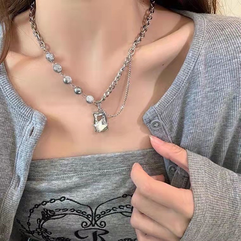 Dây Chuyền Mặt Vuông Đính Đá Thời Trang 19A1544