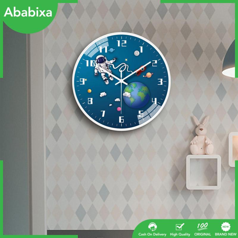 Đồng Hồ Treo Tường Không Gây Tiếng Ồn Hình Phi Hành Gia Trang Trí Phòng Tắm / Phòng Trẻ Em