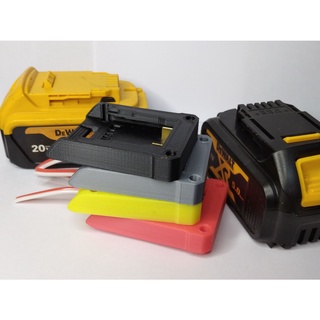 Đế pin Dewalt 20v ver.2 đã có tiếp điểm.