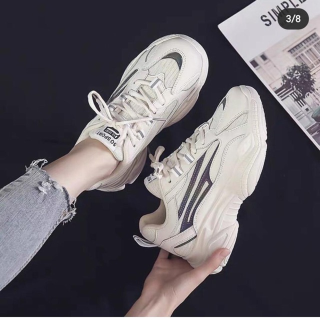 Giày sneaker đế độn