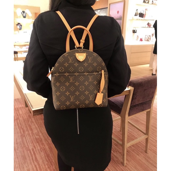 LV MOON BAGBACK fullbox nguyên seal ruy băng xịn xò duy nhất 1 mầu hoa nâu viền ngả mầu mật ong size 25cm
