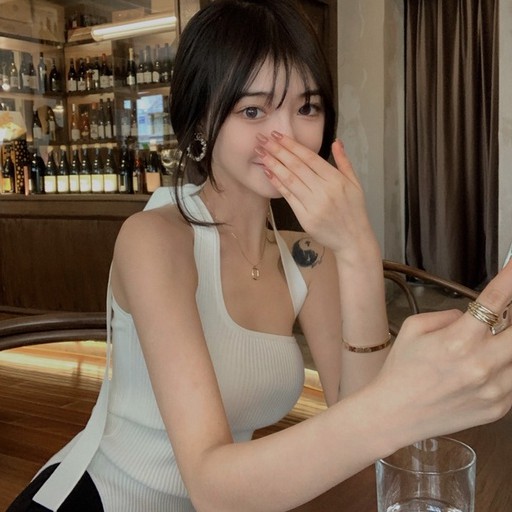 QADCOL Áo dệt kim hai dây màu trắng thời trang cho nữ