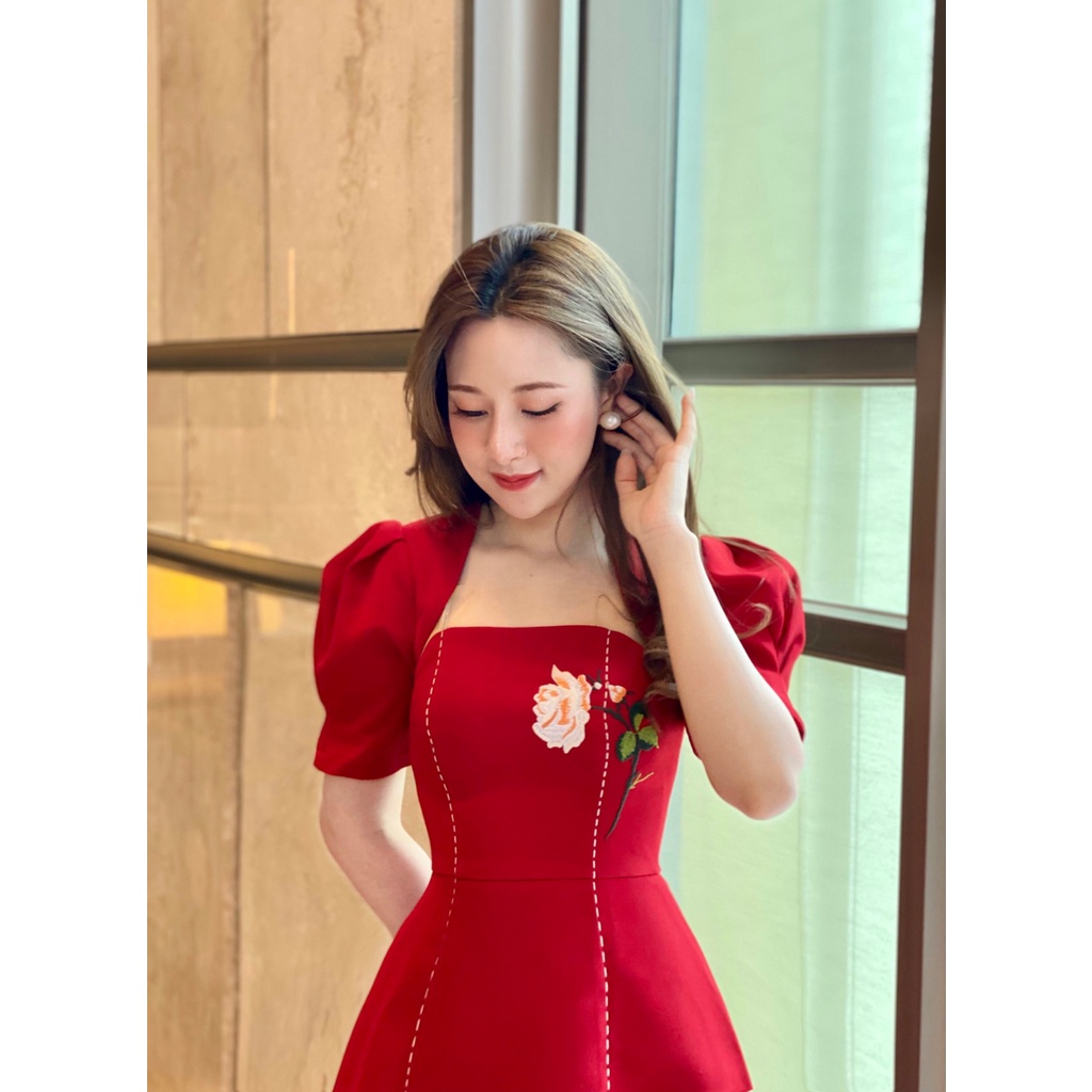 LAVIEM - Đầm đỏ thêu hoa Pandora