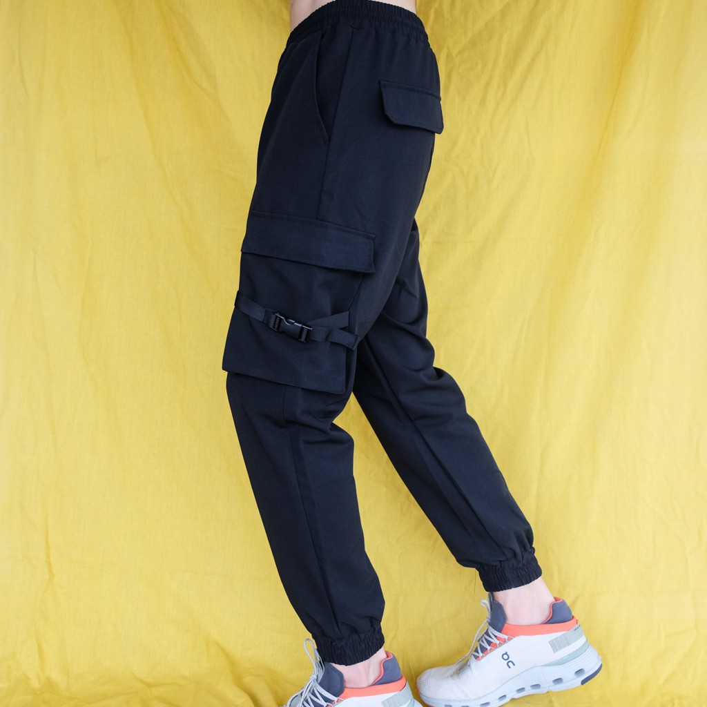 Quần Jogger nam dáng thể thao thiết kế túi nút bấm siêu hot | BigBuy360 - bigbuy360.vn