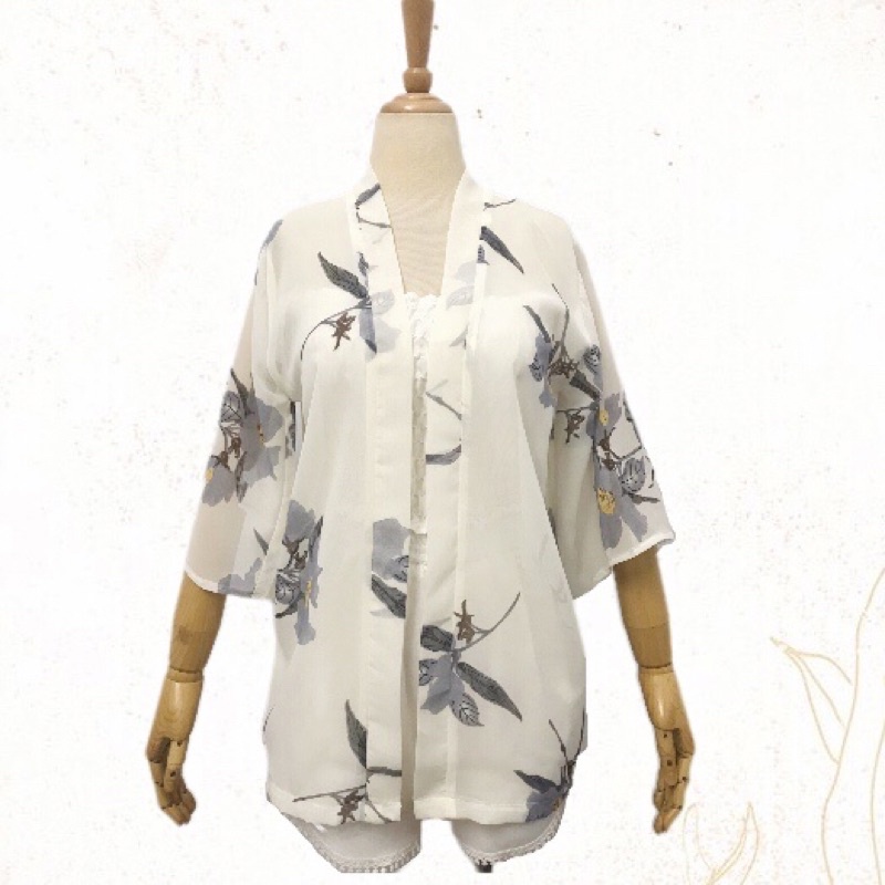 Áo kimono voan hoa nhã nhặn xinh new