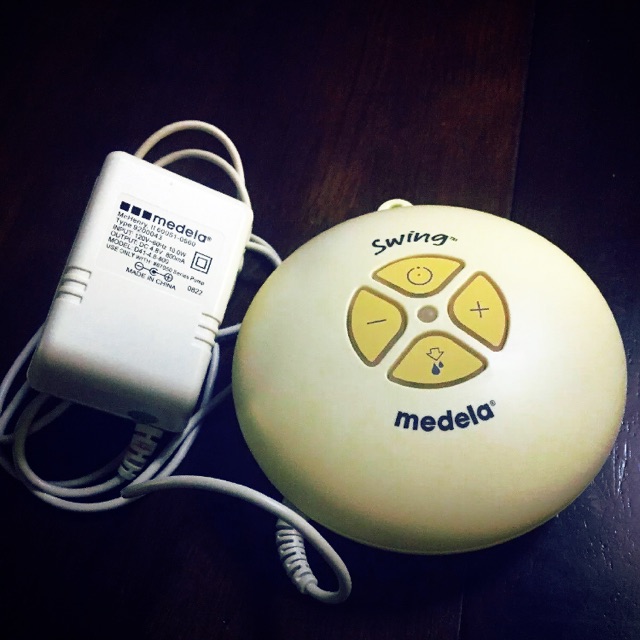 Thanh lý nguồn adapter zin cho máy hút sữa medela swing đơn