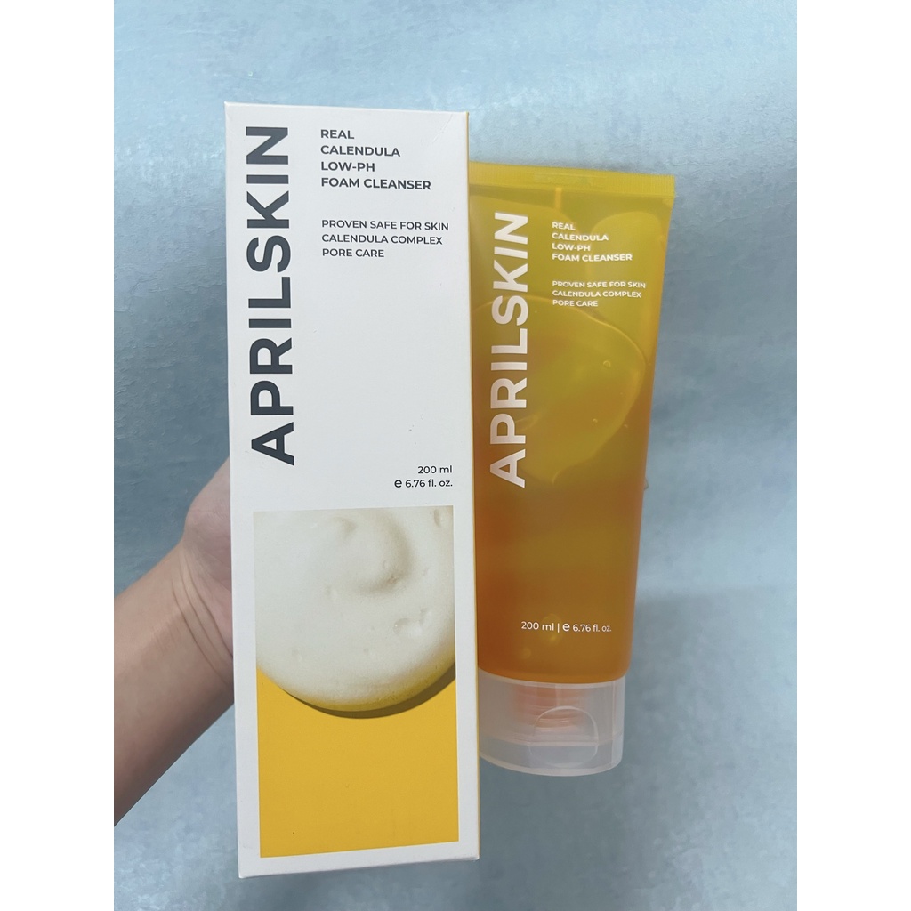 Sữa rửa mặt Hoa Cúc APRILSKIN Real Calendula Foam Cleanser 200ml